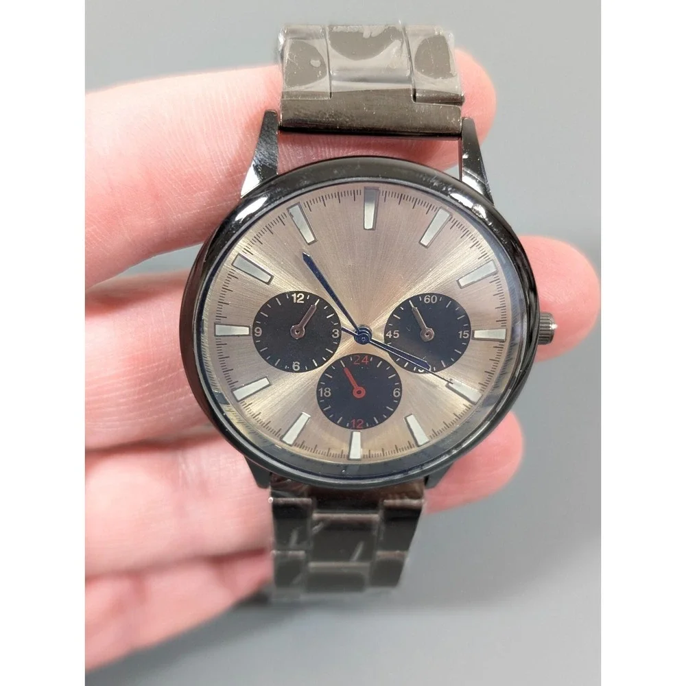 The Unbranded Brand men chronograph